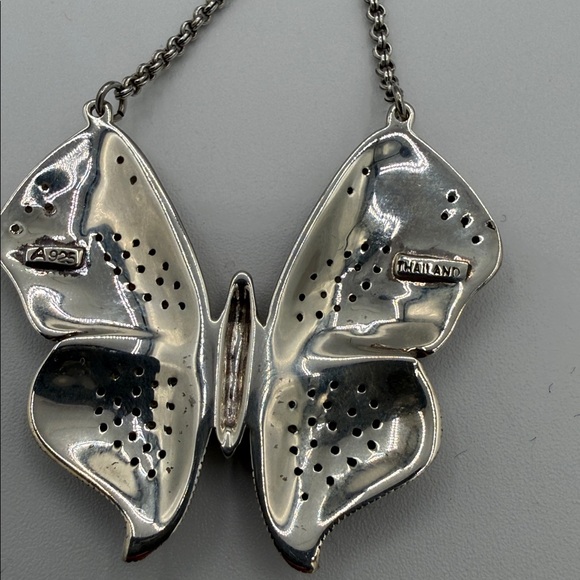 C546 Vintage Sterling Marcasite Butterfly Pendant Necklace 15” - Picture 4 of 4